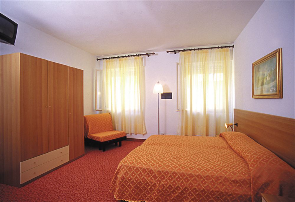 Hotel Nederland كاوْرلي المظهر الخارجي الصورة
